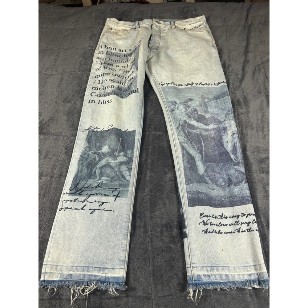 MNML Mens King Lear Shakespeare Graphic Jeans Light Wash Blue Size 38 Button Fly